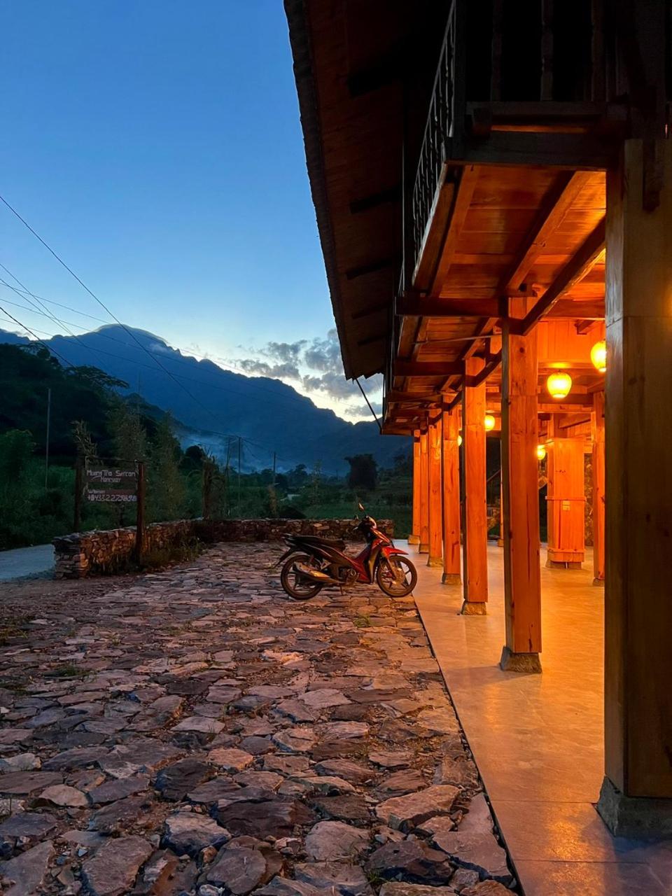 Muong Tra Stream Homestay Làng Cac Eksteriør billede